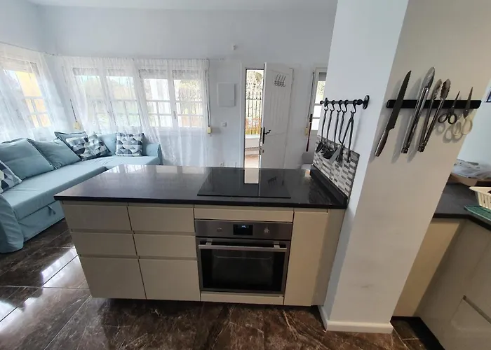 J51 Cabopino Apartment